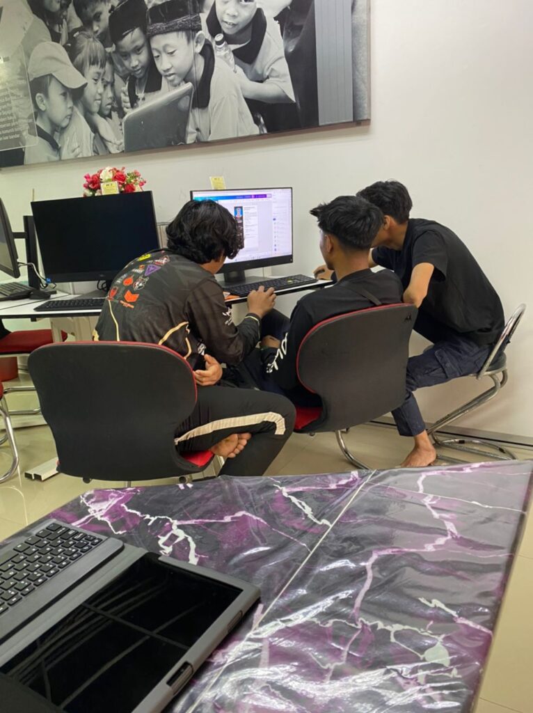 adffcb1b-430c-408f-8277-0d8e959461ee